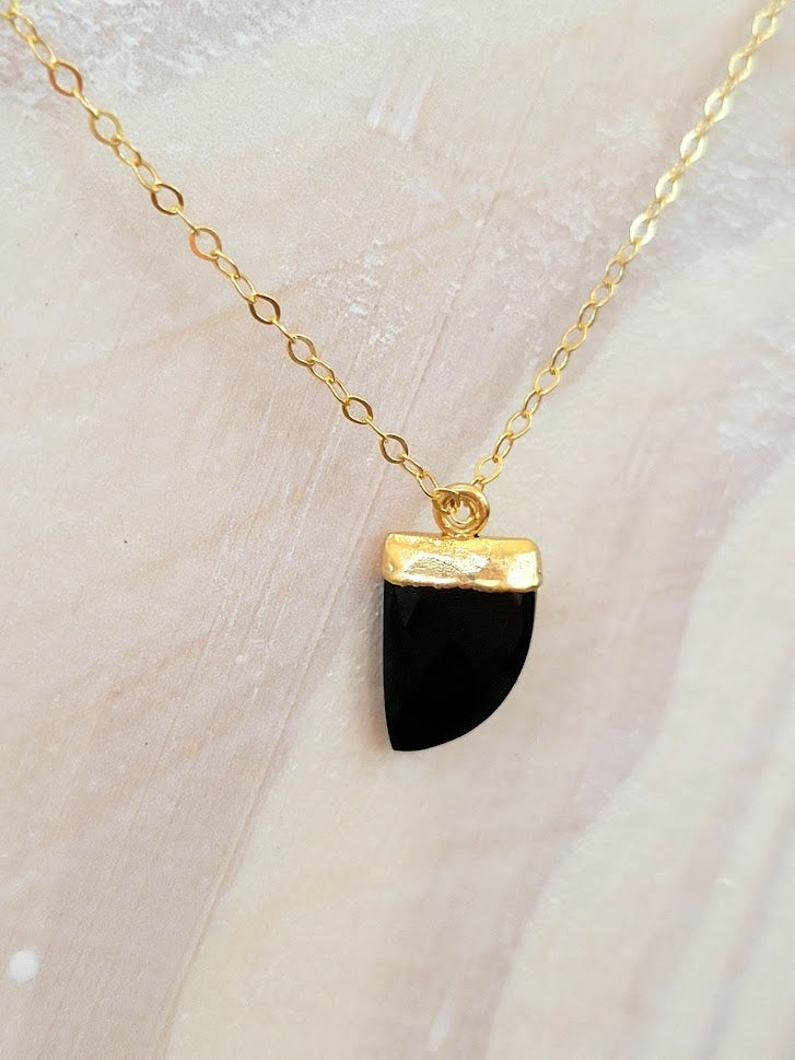 Black Spinel Horn Gold Pendant Necklace | Earth Stone Jewelry